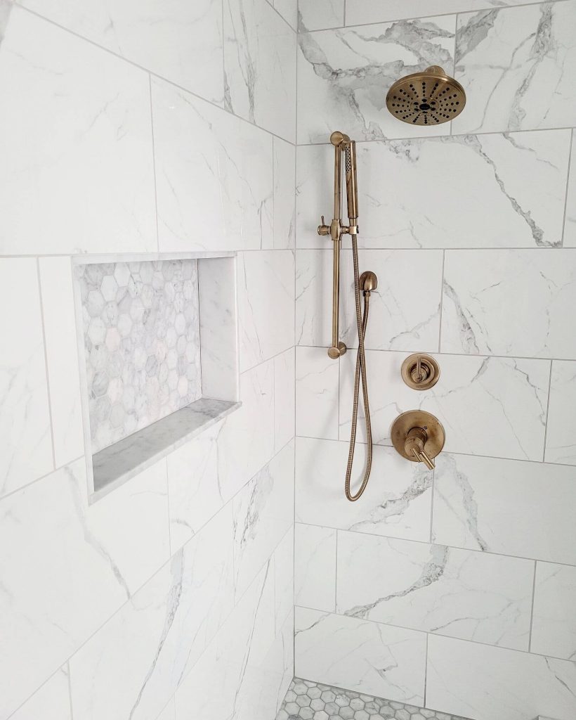 Shower Wall Polishing (231)